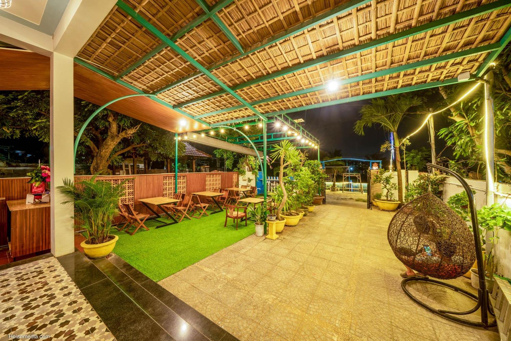 Riverside Dorm And Restaurant Хой Ан Екстериор снимка